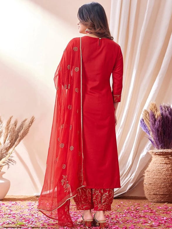 Cotton Kurta Set with Dupatta – Red Embroidered Ethnic Wear - Image 4